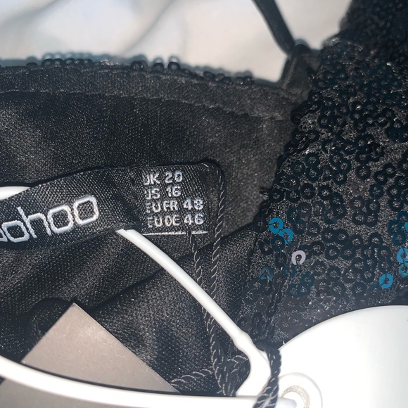 Brand new! Sequin top bodysuit with zippered back. Gorgeous! - Picture 3 of 4